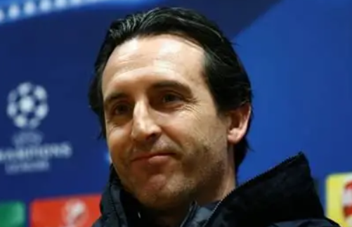 利物浦战阿森纳赛前：斯洛特谈埃利奥特租借事宜