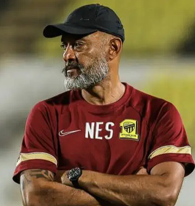 英超第26轮西汉姆联平曼联，努诺赞球队表现并展望未来